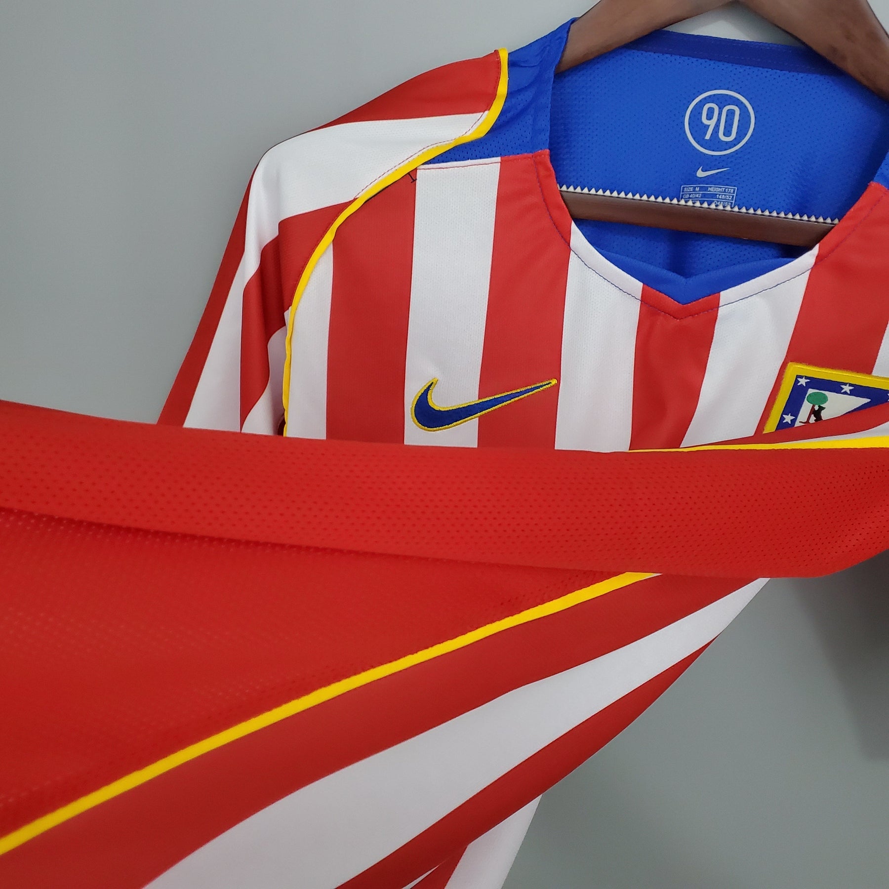 CAMISA ATLÉTICO DE MADRID RETRÔ HOME 04/05