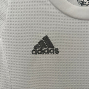 KIT INFANTIL RETRÔ REAL MADRID HOME 15/16