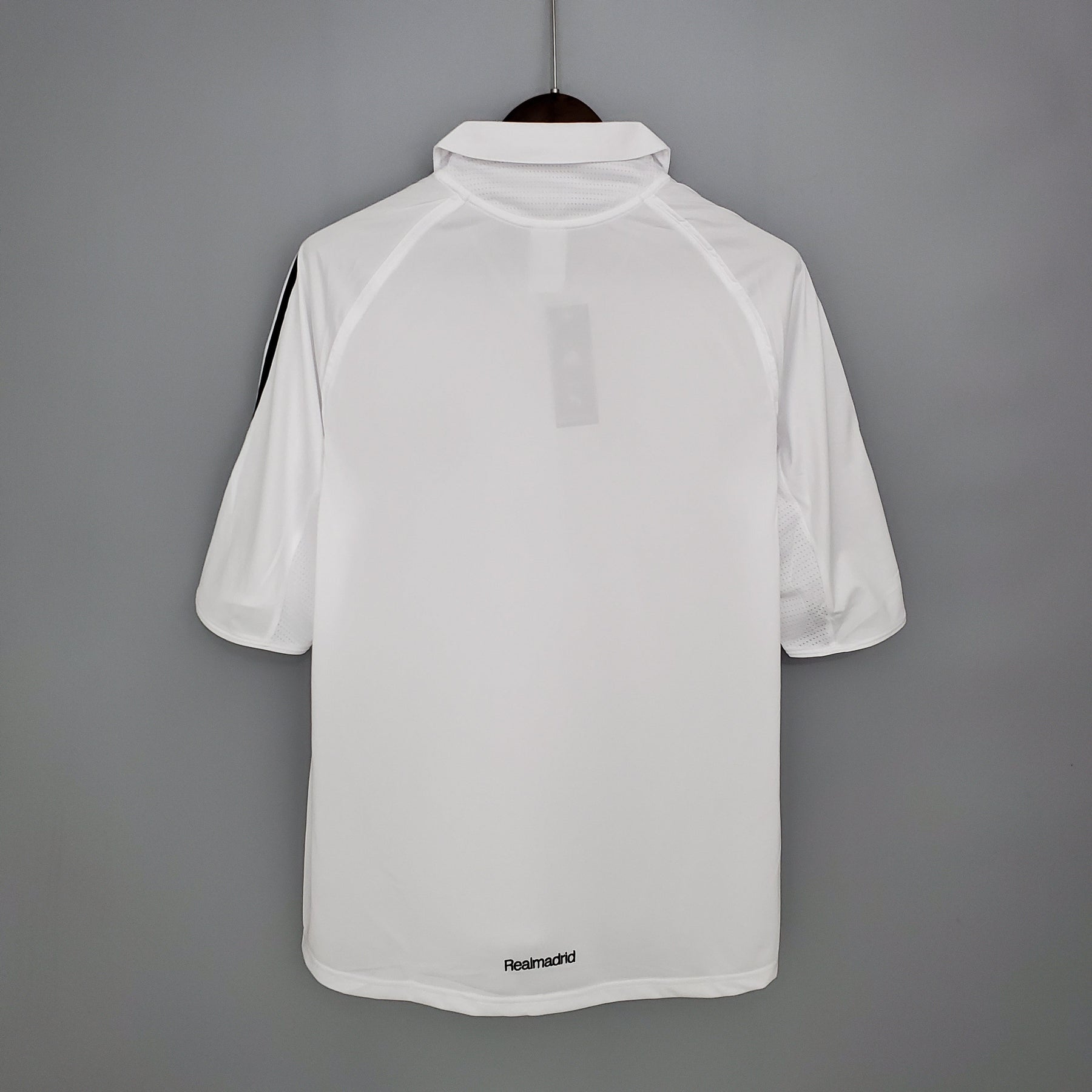 CAMISA RETRÔ REAL MADRID HOME 05/06