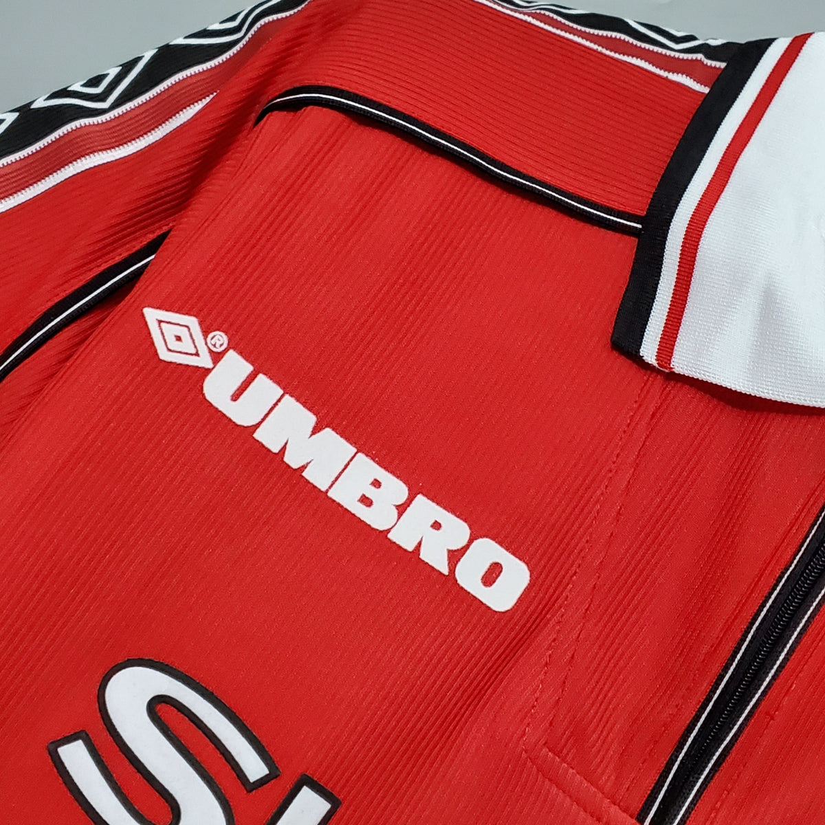 CAMISA RETRÔ MANCHESTER UNITED HOME 98/99