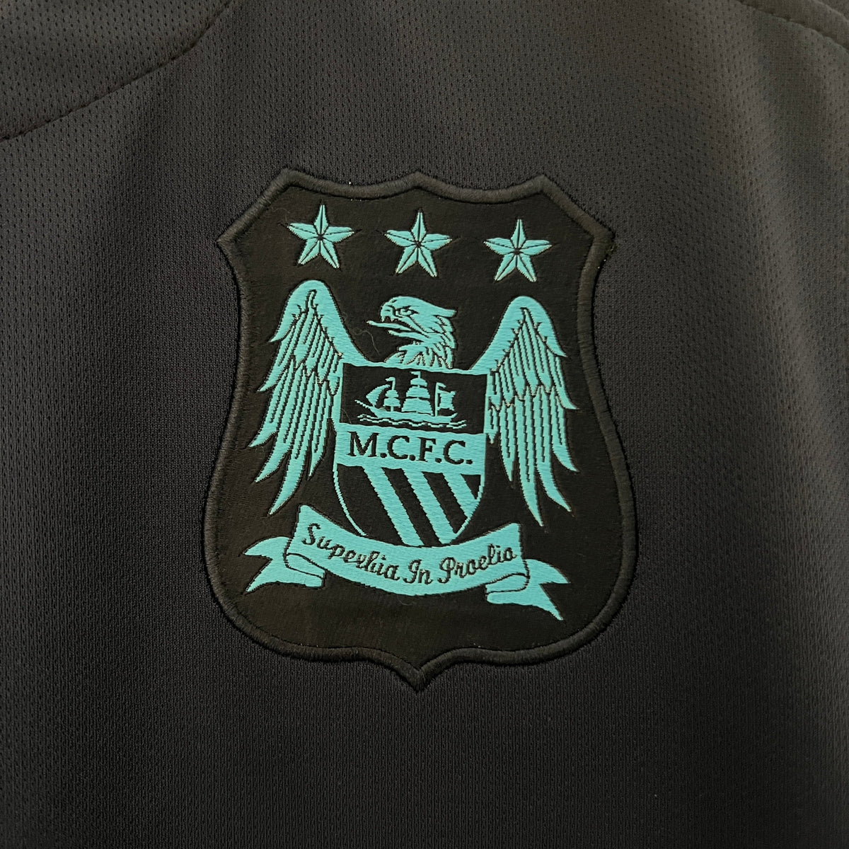 CAMISA MANCHESTER CITY RETRÔ AWAY 15/16