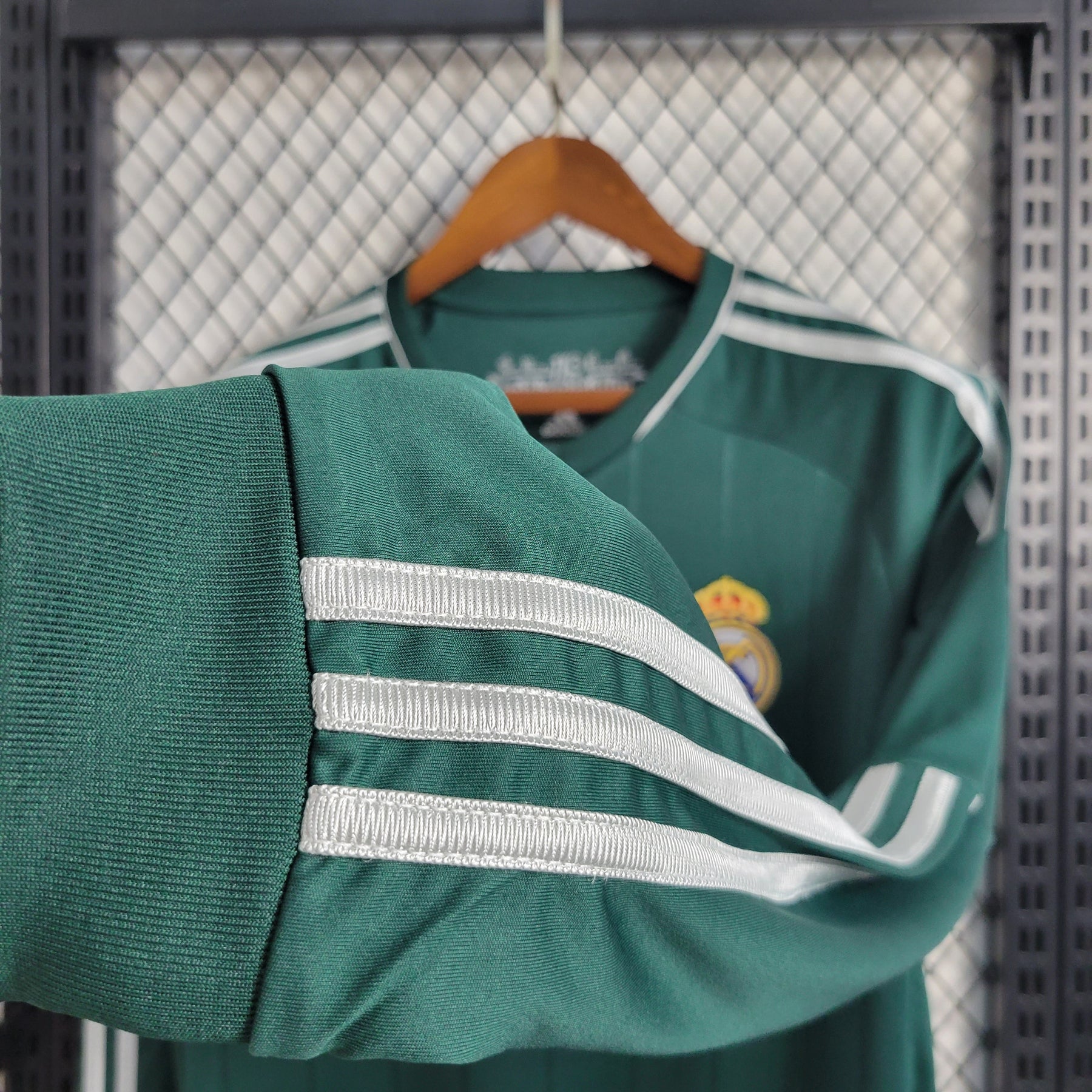 CAMISA REAL MADRID MANGA LONGA RETRÔ AWAY 12/13